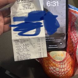 Sprouts Farmers Market - Rotten oranges