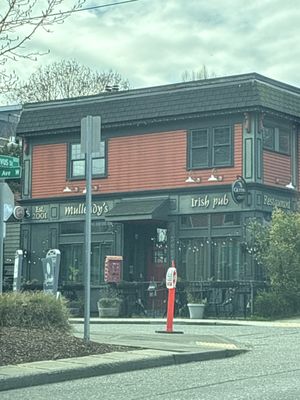 Mulleady's Irish Pub by null