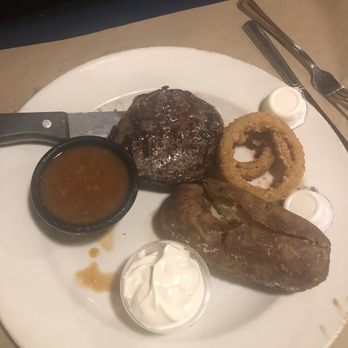 Montana's BBQ & Bar - Steak and potatoes - Comfort Food Near Me - Etobicoke, Ontario Montana's BBQ & Bar - Steak and potatoes - Comfort Food Near Me - Etobicoke, Ontario