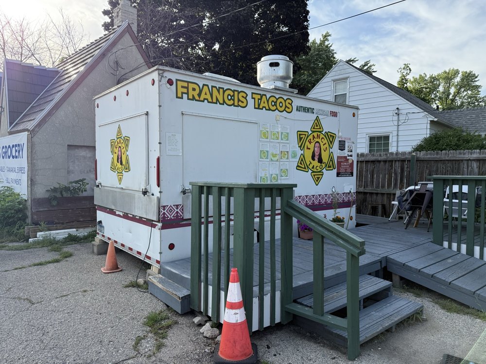 Francis Tacos