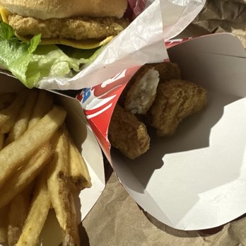 Wendy's - Close up Shop!!!!! Immediately - Burgers Near Me - Circleville, Ohio Wendy's - Close up Shop!!!!! Immediately - Burgers Near Me - Circleville, Ohio
