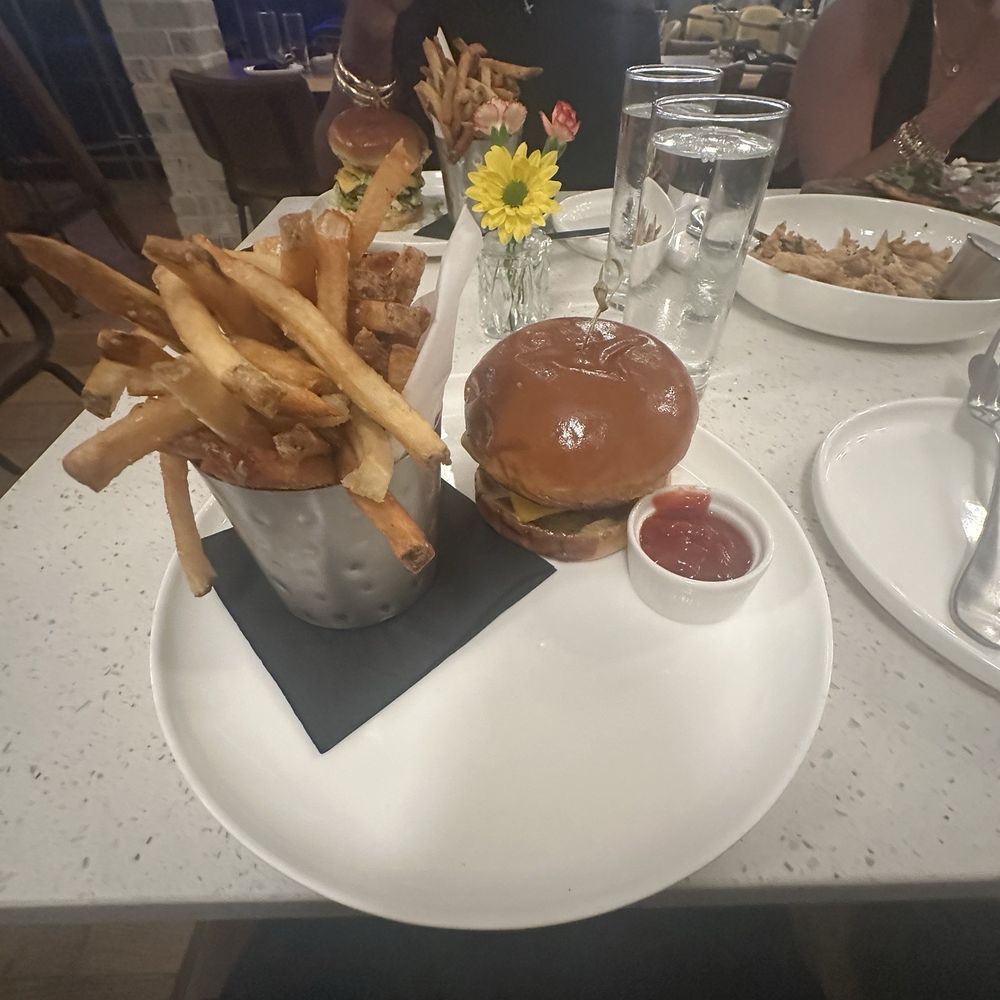 Bosc Modern Bar + Kitchen - New American Near Me - Tampa, Florida