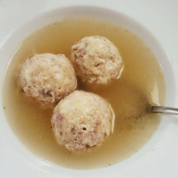 Al Passetto - Dumplings with beef broth - Pizza Near Me - Cortina, BL Al Passetto - Dumplings with beef broth - Pizza Near Me - Cortina, BL