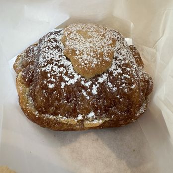 Arsicault - Almond chocolate croissant - Bakeries Near Me - San Francisco, California Arsicault - Almond chocolate croissant - Bakeries Near Me - San Francisco, California