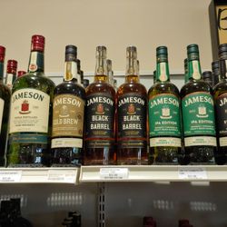 Farmington Liquors
