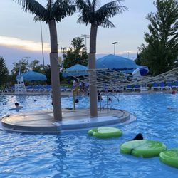 Rainbow Falls Water Park