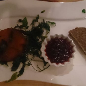 Rulands Zehnthof - Gebackener Camembert mit Preiselbeeren - Beer Garden Near Me - Pulheim, NW Rulands Zehnthof - Gebackener Camembert mit Preiselbeeren - Beer Garden Near Me - Pulheim, NW