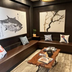 Koi Japanese Hibachi & Sushi - Waiting area