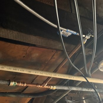 Kenosha Plumbing - New Ice Maker supply line with shut off. - Plumbing Near Me - Kenosha, Wisconsin Kenosha Plumbing - New Ice Maker supply line with shut off. - Plumbing Near Me - Kenosha, Wisconsin