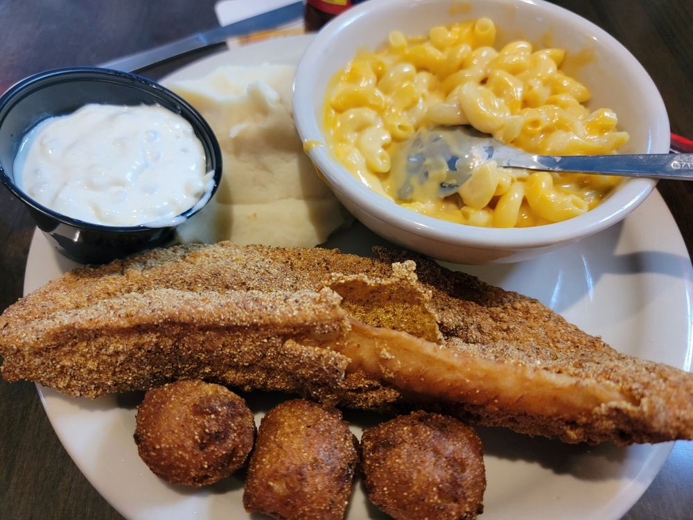 Alumni Sports Bar & Grill Image