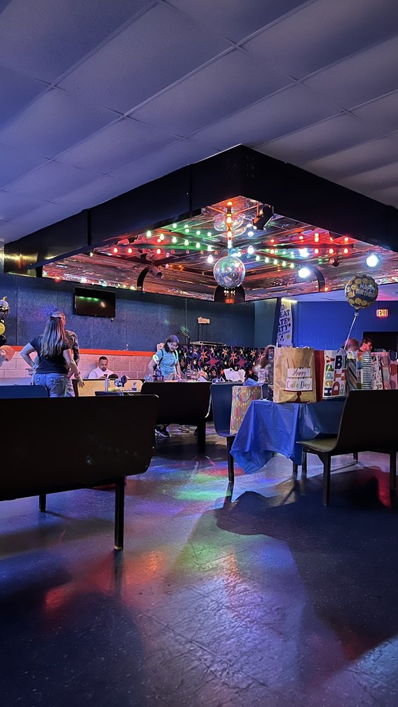 ATLANTIS SKATEWAY CLOSED Updated April 2024 14 Photos & 29