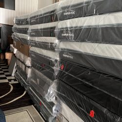 Aladdin Rugs & Mattresses