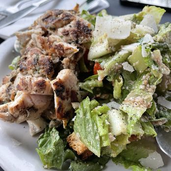 Novo Cafe - Caesar with chicken - Italian Near Me - Burbank, California Novo Cafe - Caesar with chicken - Italian Near Me - Burbank, California