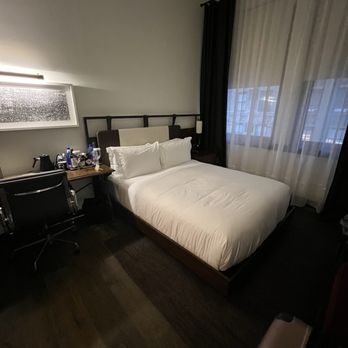 Refinery Hotel - Bedroom - Hotels Near Me - New York, New York Refinery Hotel - Bedroom - Hotels Near Me - New York, New York