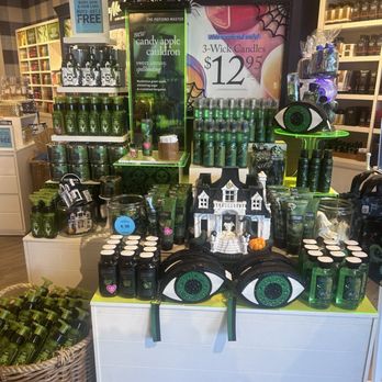 Bath & Body Works - Perfume Near Me - San Diego, California