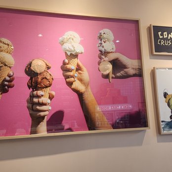 Jeni's Splendid Ice Creams - Decor - Ice Cream & Frozen Yogurt Near Me - Richmond, Virginia Jeni's Splendid Ice Creams - Decor - Ice Cream & Frozen Yogurt Near Me - Richmond, Virginia