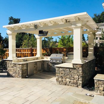 Rojas Construction - Arbor and Outside BBQ Area - General Contractors Near Me
