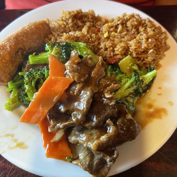 Asian House - Beef and C12. Beef with Broccoli, Egg Roll and Fried Rice Combination Plate - Sushi Bars Near Me - Titusville, Florida