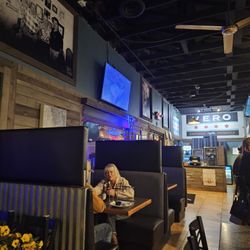 Vero Chicago Pizza - Atmosphere