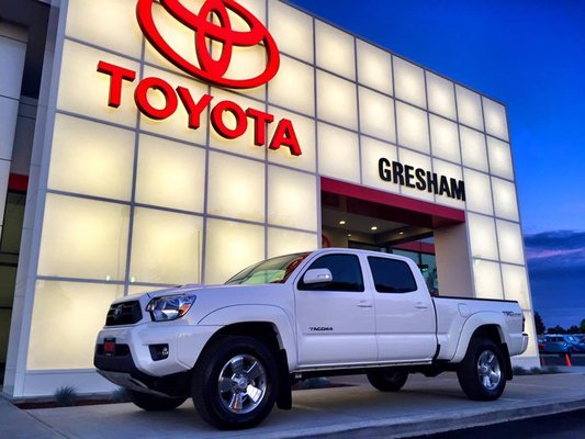 GRESHAM TOYOTA - Updated August 2025 - 34 Photos & 112 Reviews - 950 NE ...