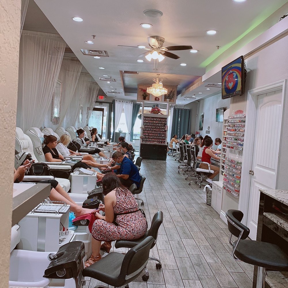 CAMELBACK NAIL BAR Updated October 2024 225 Photos & 230 Reviews