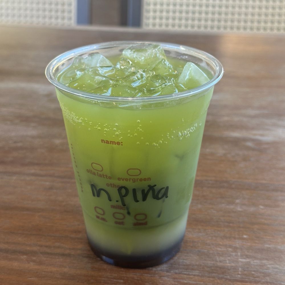 Matcha pineapple tonic Matcha pineapple tonic