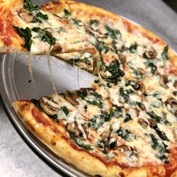 Gzim's Pizza - Chicken Florentine Pizza (red or white sauce)