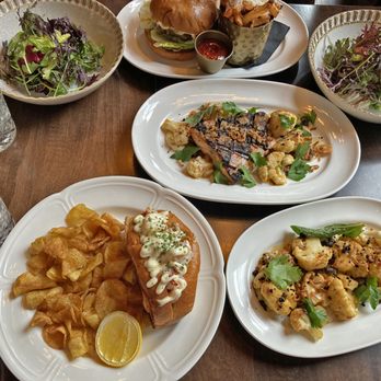 The Berczy Tavern - Side Green Salads, Burger, Steelhead Trout, Lobster Roll, Harissa Roasted Cauliflower - Wine Bars Near Me - Toronto, Ontario The Berczy Tavern - Side Green Salads, Burger, Steelhead Trout, Lobster Roll, Harissa Roasted Cauliflower - Wine Bars Near Me - Toronto, Ontario
