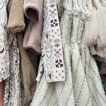 Laviedove - New Arrivals - Accessories Near Me - Montrose, California Laviedove - New Arrivals - Accessories Near Me - Montrose, California