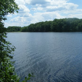 Wolf Hill Forest Preserve - Lots of water - Hiking Near Me - Smithfield, Rhode Island