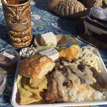 Germaine's Luau - Hawaiian Near Me - Kapolei, Hawaii