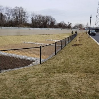 Reliable Fence - 4ft Black Vinyl Coated Chain Link with Top Rail in Baltimore, MD - Fences & Gates Near Me - Baltimore, Maryland Reliable Fence - 4ft Black Vinyl Coated Chain Link with Top Rail in Baltimore, MD - Fences & Gates Near Me - Baltimore, Maryland