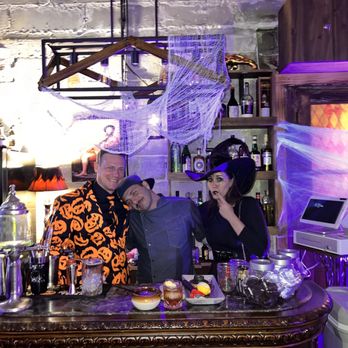 215 speakeasy - Cocktail Bars Near Me - West Palm Beach, Florida