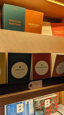 Heath Newsstand by null