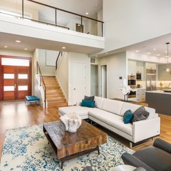 The Cleaning Artists - We vacuum and deeply mop your floors to make them look shiny and beautiful!