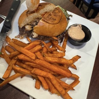 Headrick's Gourmet Burger Bar - Surf & Turf Burger - Salad Near Me - Cleveland, Tennessee Headrick's Gourmet Burger Bar - Surf & Turf Burger - Salad Near Me - Cleveland, Tennessee