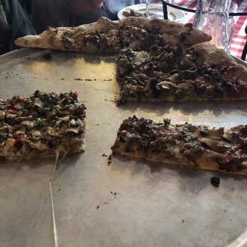American Flatbread - Pizza Near Me - Middlebury, Vermont