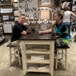 Kirkland's - Casual conversation set