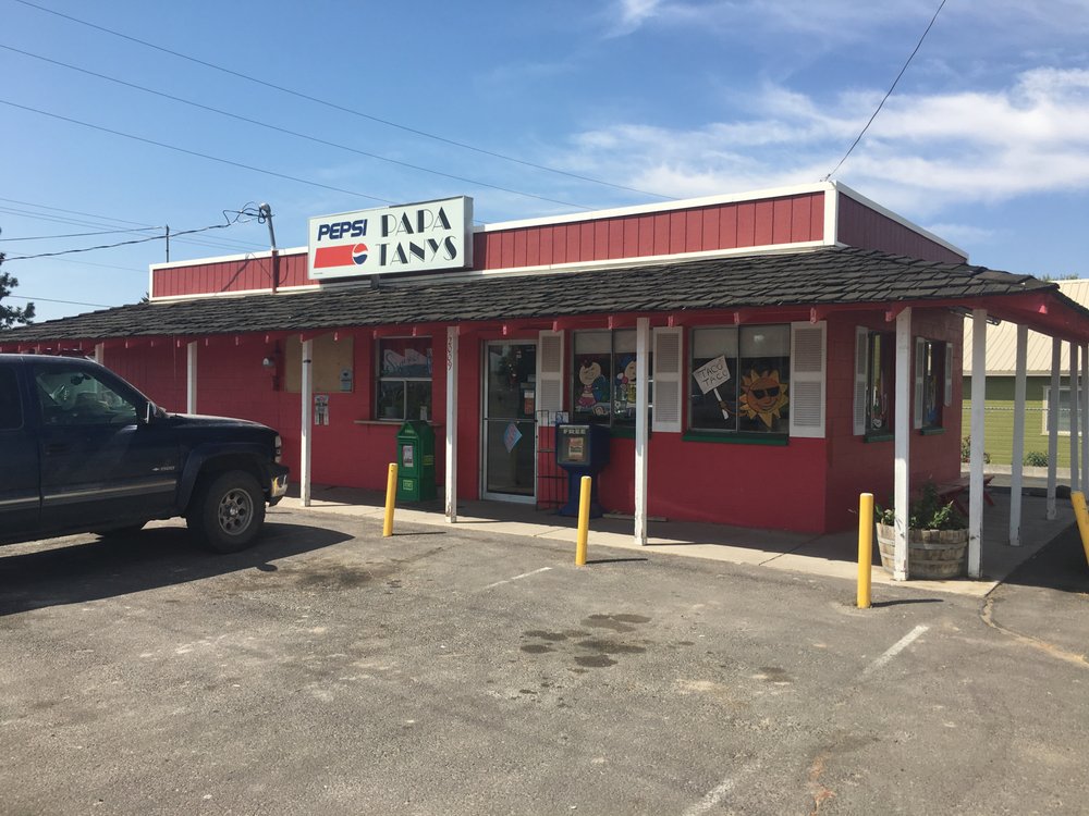 Papa Tany's Drive In Logo