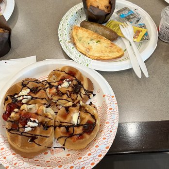 Hampton Inn & Suites Phoenix Glendale-Westgate - Banana bread waffles with egg white frittata. - Hotels Near Me - Glendale, Arizona Hampton Inn & Suites Phoenix Glendale-Westgate - Banana bread waffles with egg white frittata. - Hotels Near Me - Glendale, Arizona