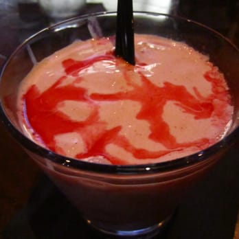 25 Degrees - Strawberry milkshake - Burgers Near Me - Los Angeles, California 25 Degrees - Strawberry milkshake - Burgers Near Me - Los Angeles, California