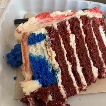 The Burger Dive - 4th of July cake - Burgers Near Me - Billings, Montana