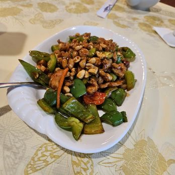 Green Lake Restaurant - Kang pao chicken with peanuts - Seafood Near Me - Green Brook Township, New Jersey