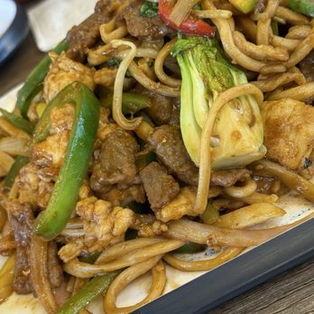 Southside Dumpling Haus - Curry Fried Noodle-咖喱炒面 - Chinese Near Me - Corpus Christi, Texas Southside Dumpling Haus - Curry Fried Noodle-咖喱炒面 - Chinese Near Me - Corpus Christi, Texas