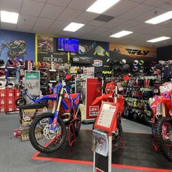 Avid Cycles - Good helmets and bikes for sale