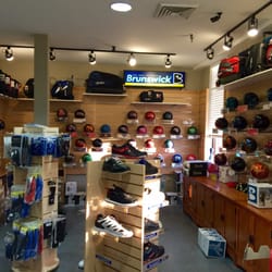 Xtreme Reaxxxion Bowling - Entering the store