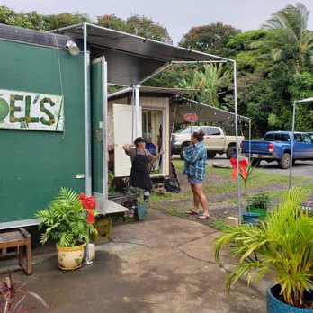 Chow's - Food Trucks Near Me - Hana, Hawaii Chow's - Food Trucks Near Me - Hana, Hawaii