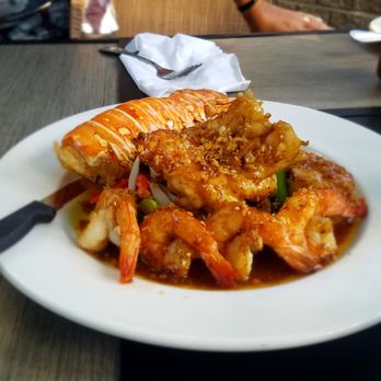 Kin Khao Thai - King of the Sea - Thai Near Me - Valparaiso, Indiana