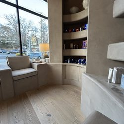 Faced The Facial Studio - Inside lobby