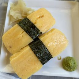 Tomago nigiri Tomago nigiri